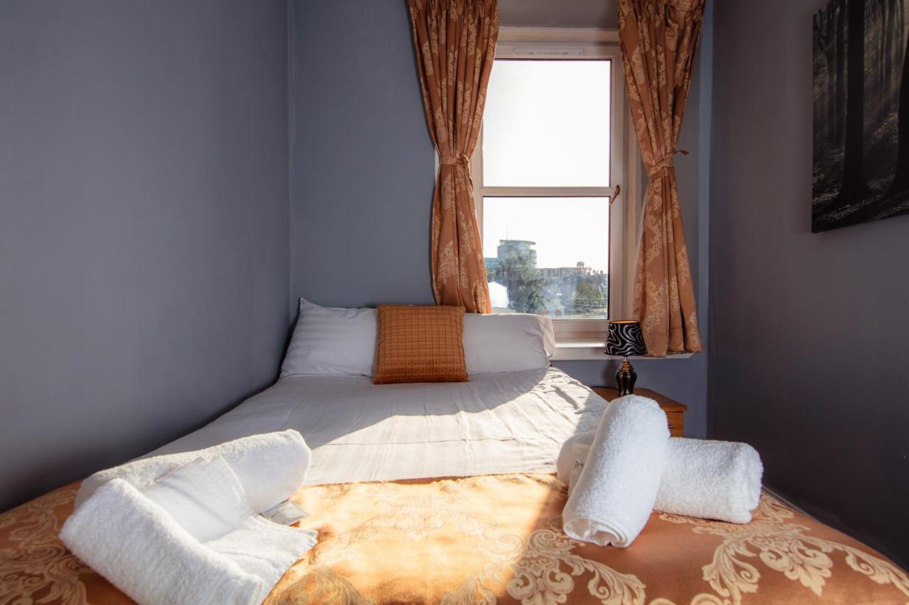 Old Town Apartments By The Castle Edinburgh Ngoại thất bức ảnh