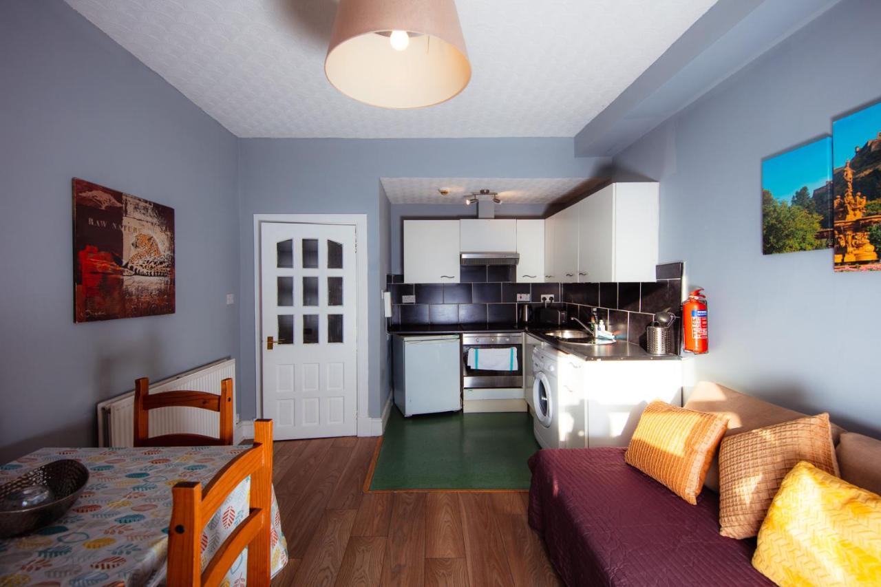 Old Town Apartments By The Castle Edinburgh Ngoại thất bức ảnh